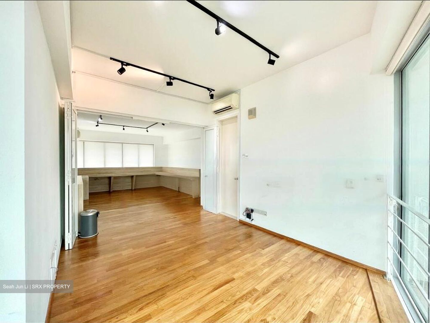 Southbank (D7), Office #490443601
